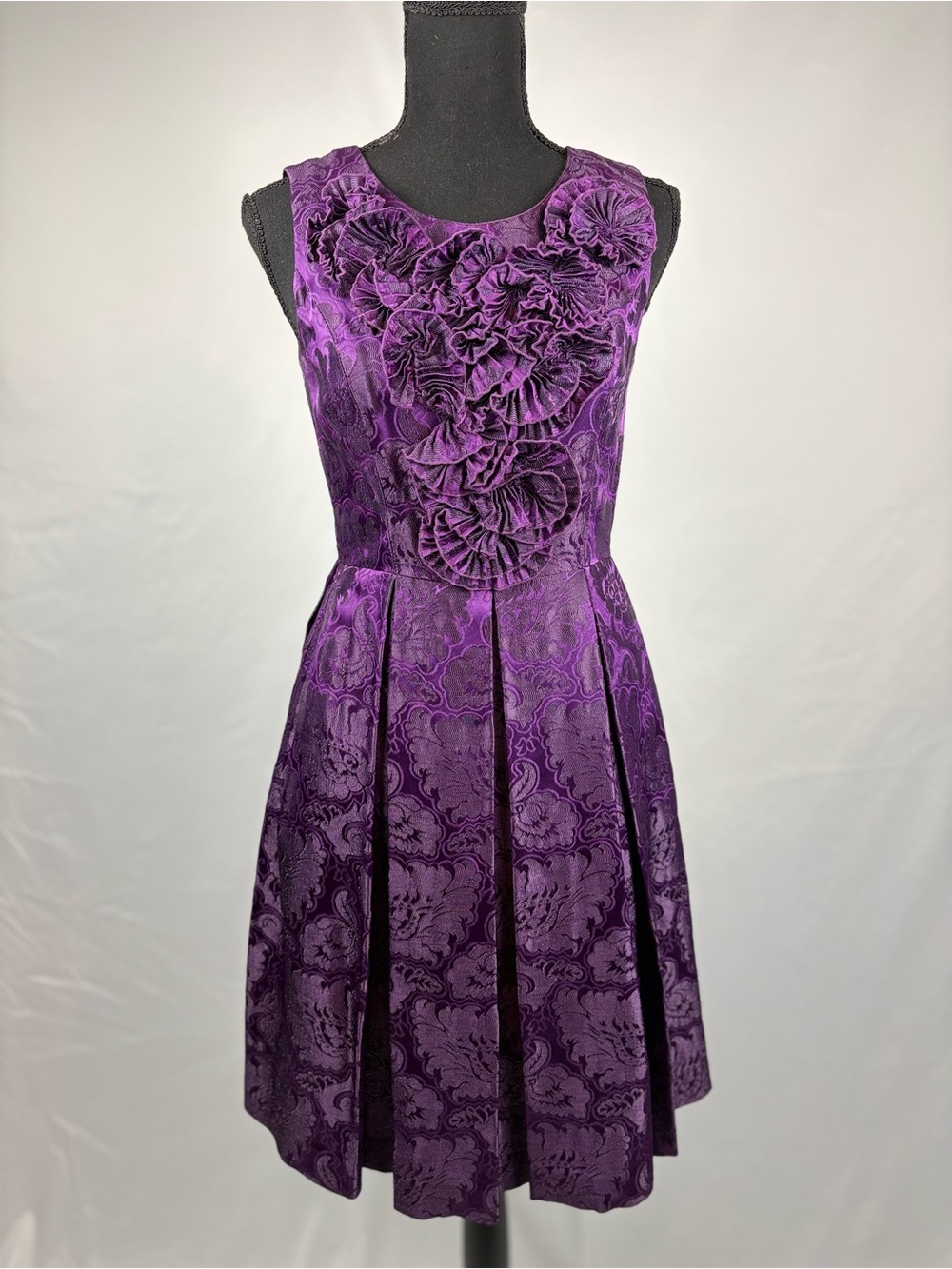 Formal Dress Sleeveless Purple Floral Jacquard Dress with Ruffle Detail